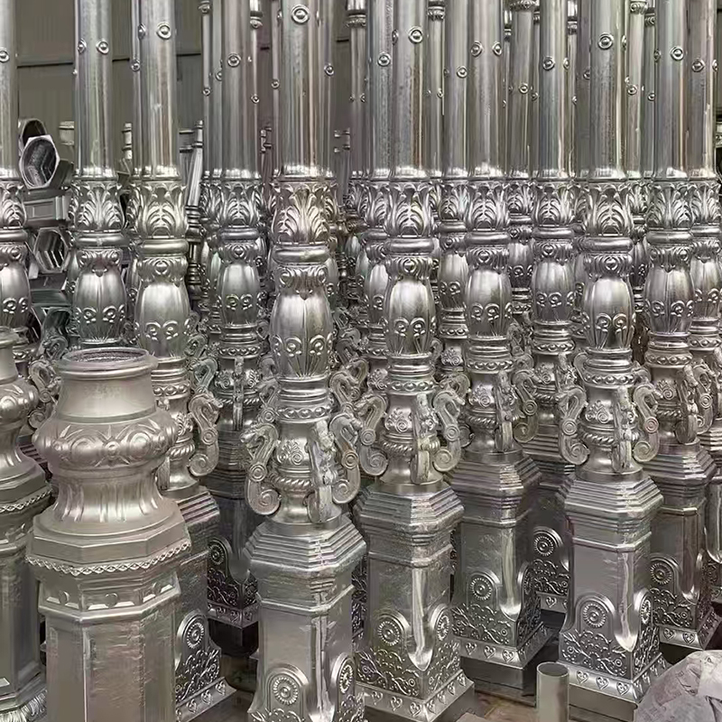 DDK-1501 Aluminium bunddæksler til dekorative lysmaster